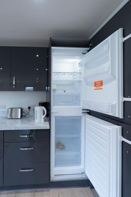 Luxury Ground Floor 2 Bedroom Apartment Free Wifi & Parking Sheffield Exterior photo
